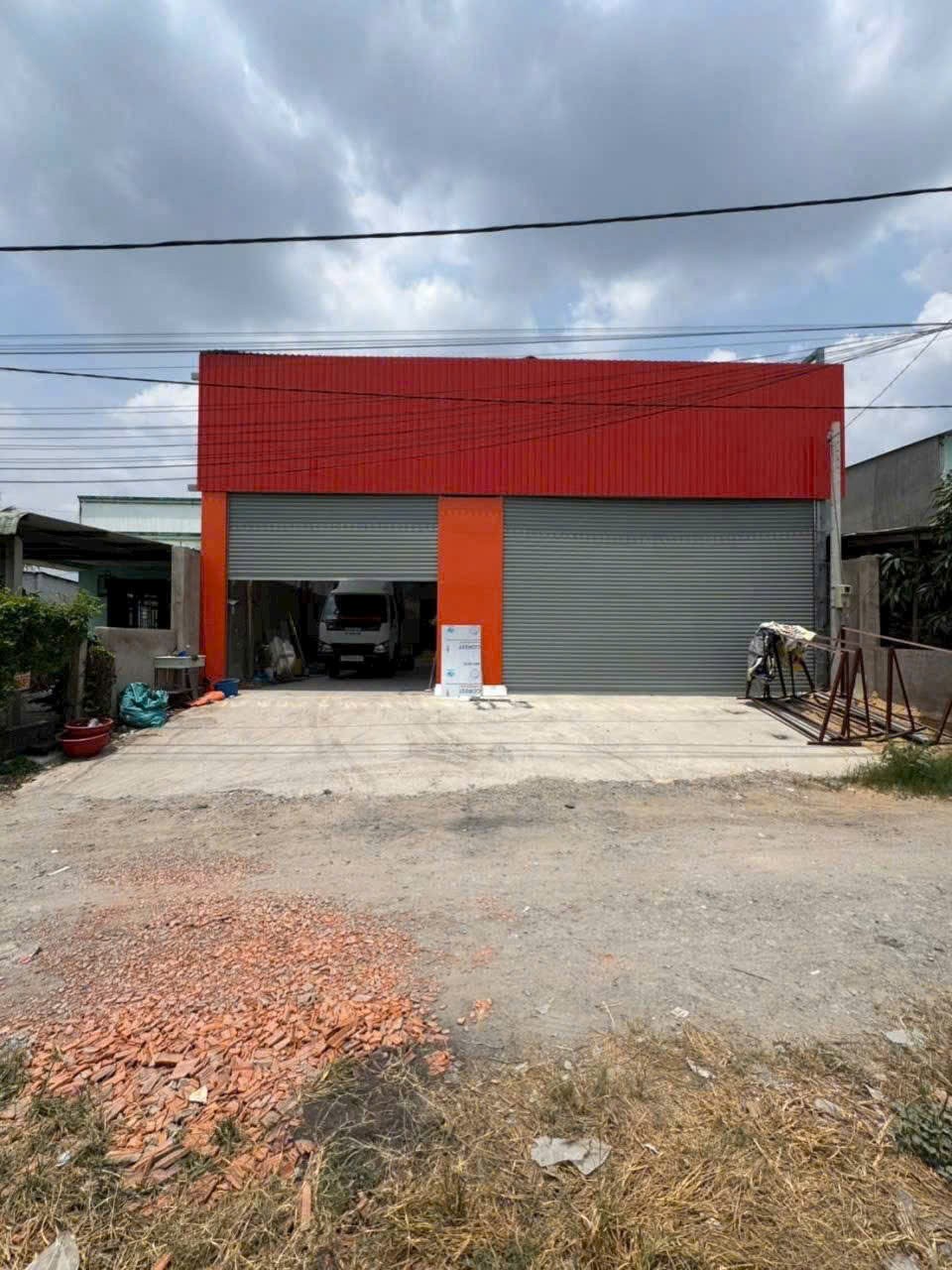 Bán nhà kho mới xây đường xe tải xã Tân Thạnh Đông ,dt 396m2 (100m2 thổ) giá 6,8 tỷ 3