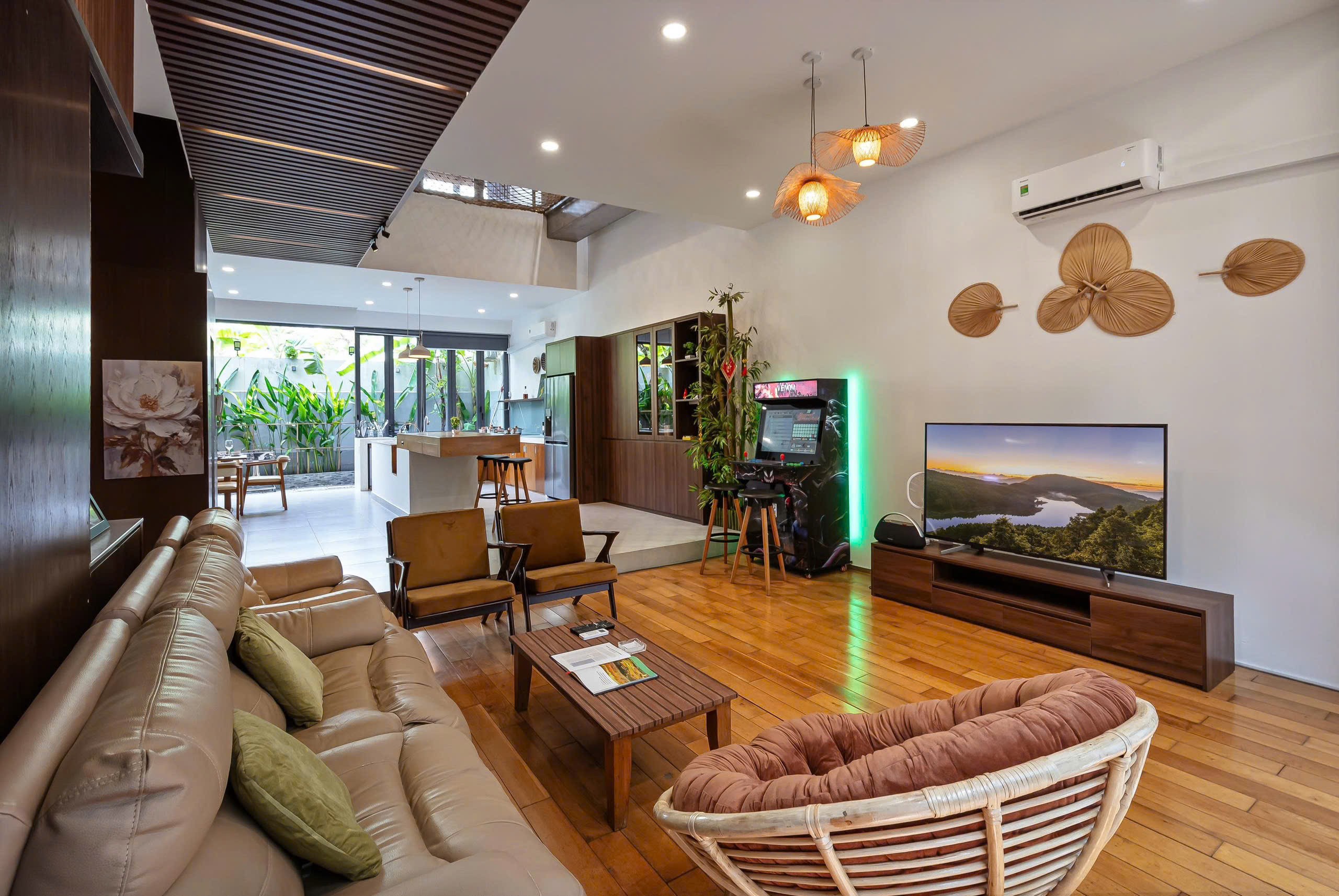 Cho thuê Biệt thự Phường Phú Mỹ, Quận 7, Diện tích 200m², Giá Thương lượng 10