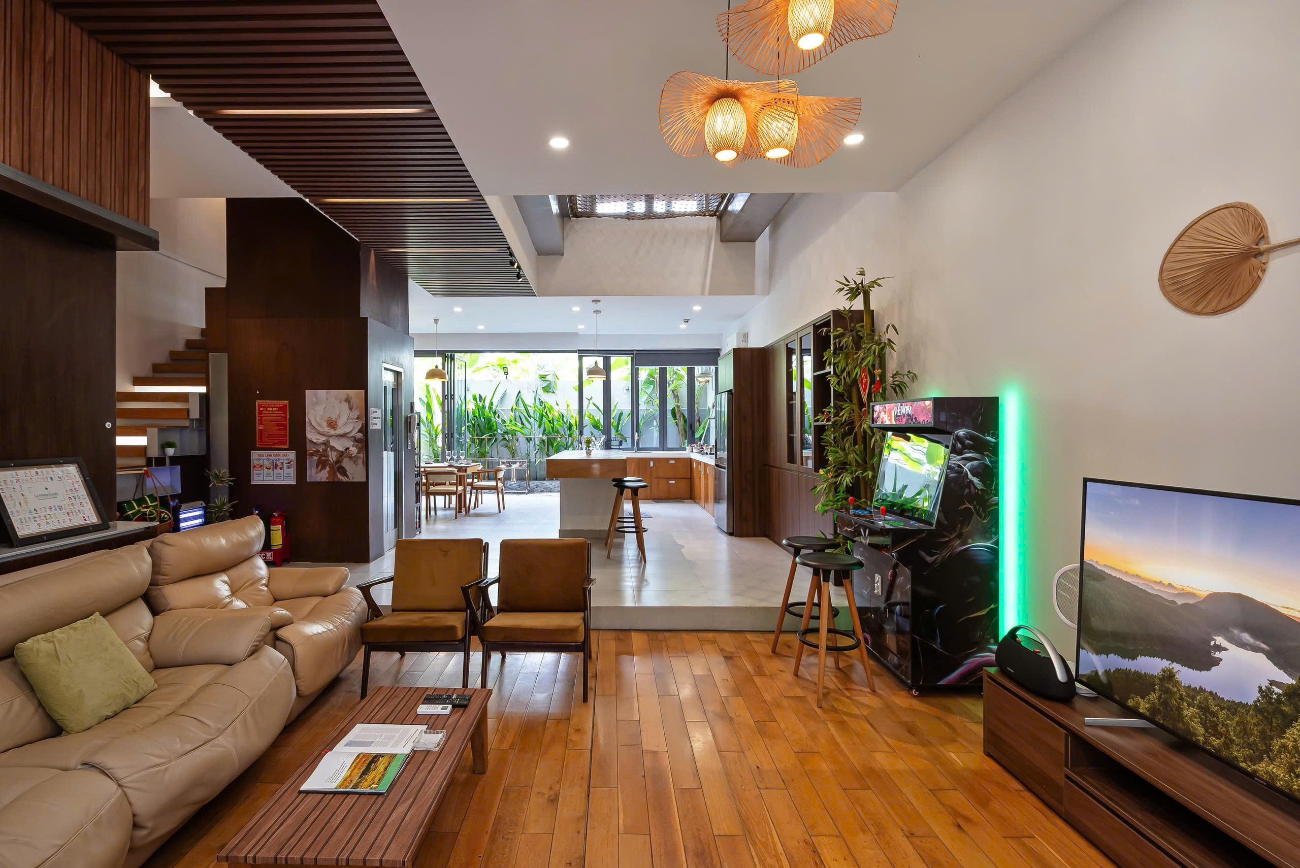 Cho thuê Biệt thự Phường Phú Mỹ, Quận 7, Diện tích 200m², Giá Thương lượng 9