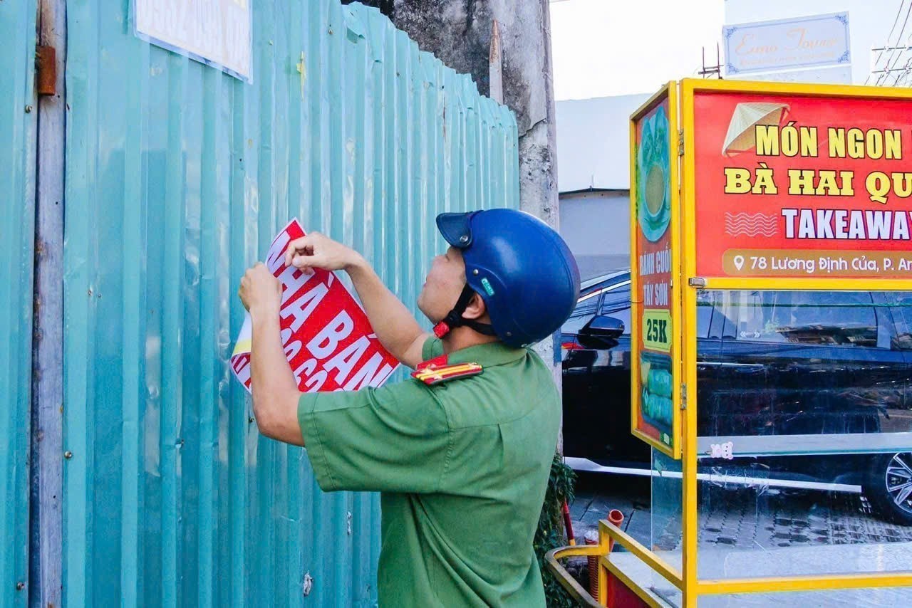 Cần bán Căn hộ chung cư Phường Thủ Thiêm, Quận 2, Diện tích 250m², Giá 220 Tỷ 6