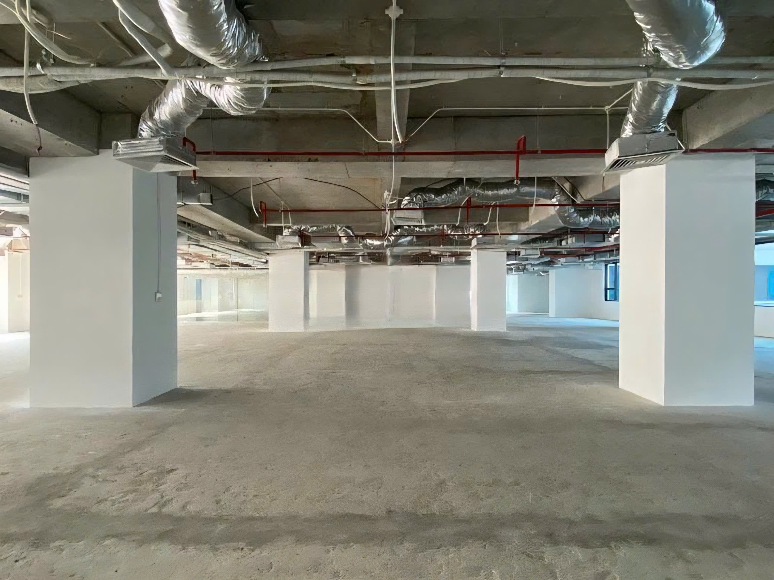 Cho thuê 200m sàn VP toà nhà Central Point 219 Trung Kính, giá hợp lý, sẵn bàn giao 7