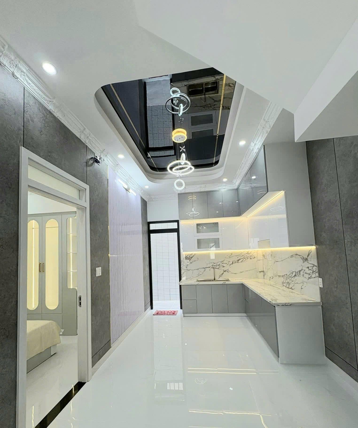 Anh Hiêp bộ đội về hưu cần bán nhà hẻm xe hơi Lê Văn Lương, 4 tầng, 6.4x13.5m 3