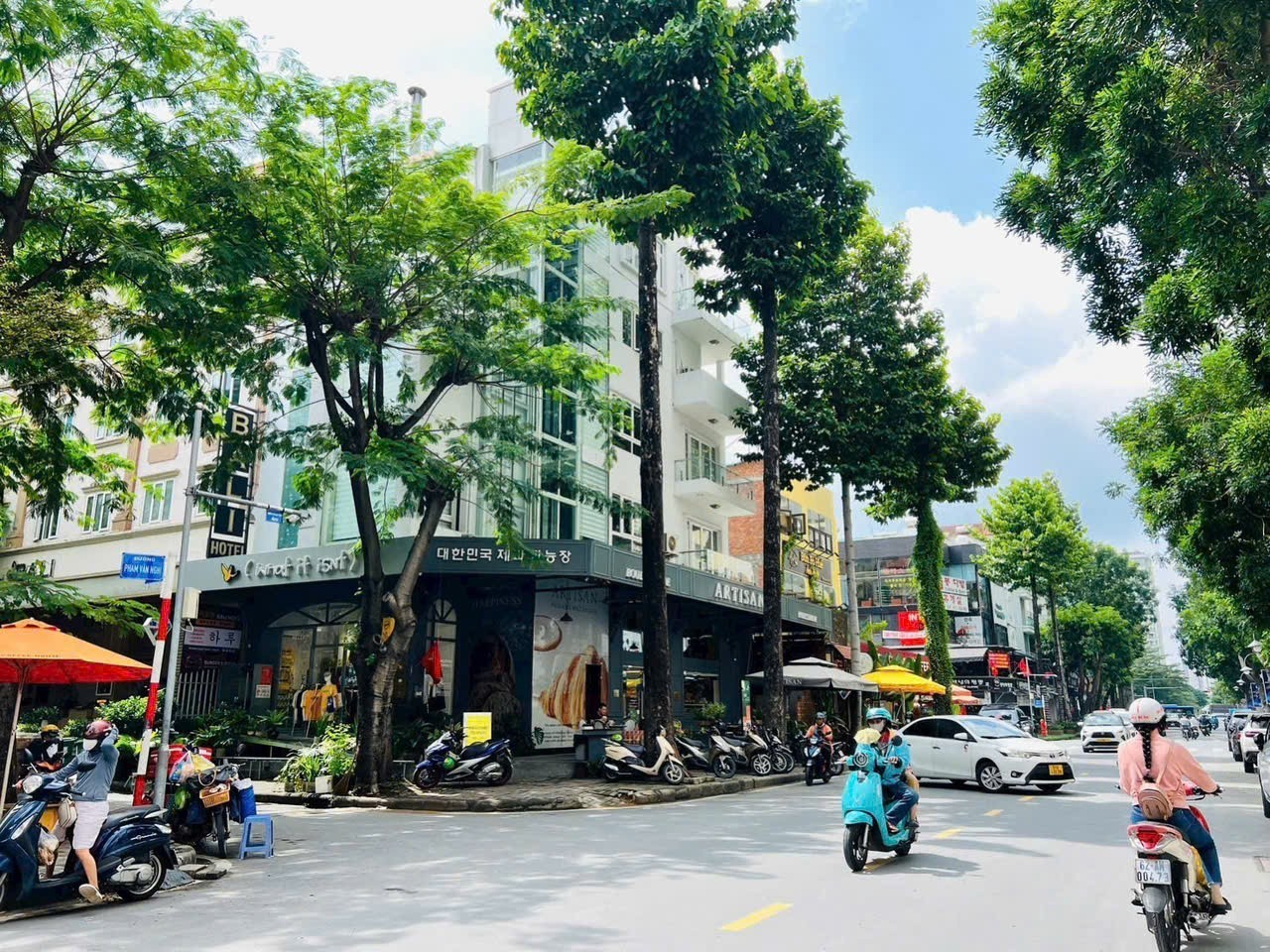 Cho thuê Nhà mặt tiền Phường Phú Mỹ, Quận 7, Diện tích 200m², Giá Thương lượng