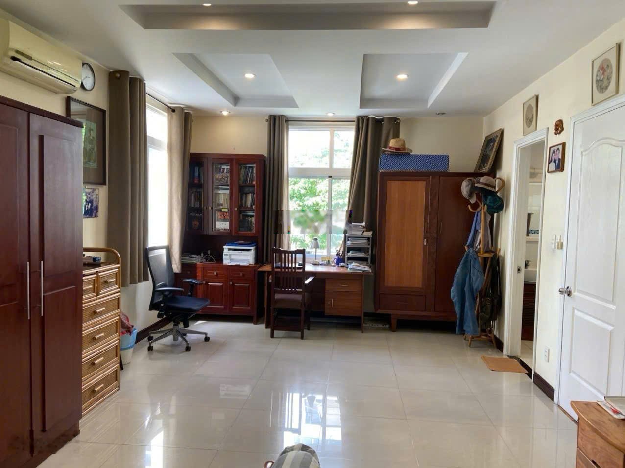Cần bán Biệt thự Phường Phú Mỹ, Quận 7, Diện tích 180m², Giá 54 Tỷ 2