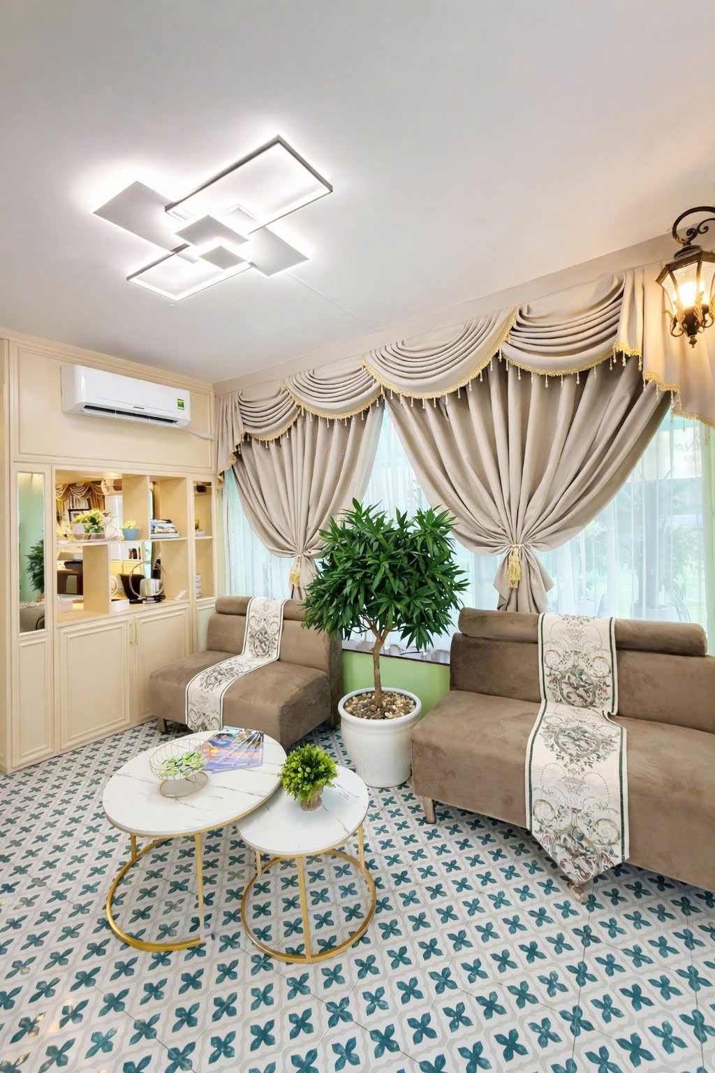 Cho thuê Homestay - Khách Sạn Phường Tân Phú, Quận 7, Diện tích 200m², Giá Thương lượng 5