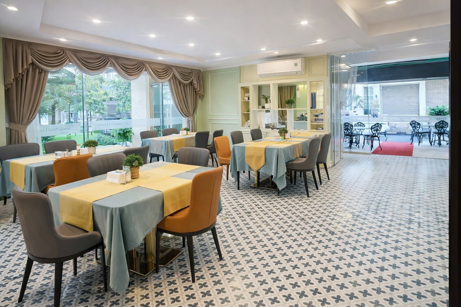 Cho thuê Homestay - Khách Sạn Phường Tân Phú, Quận 7, Diện tích 200m², Giá Thương lượng 2