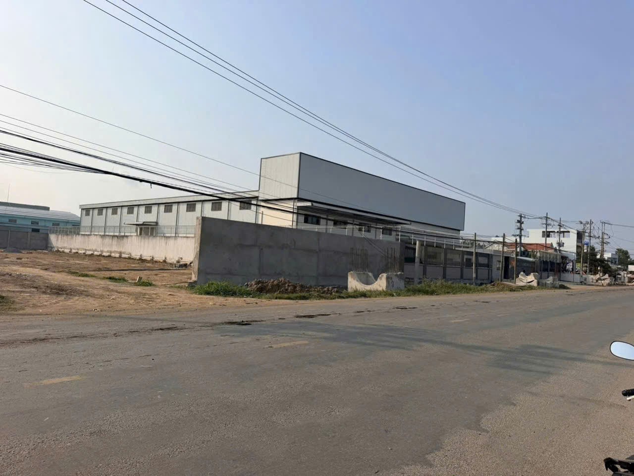 Bán đất SKC đường xe cont xã Thanh Phú, Bến Lức dt 2000m2 giá 15 tỷ 2