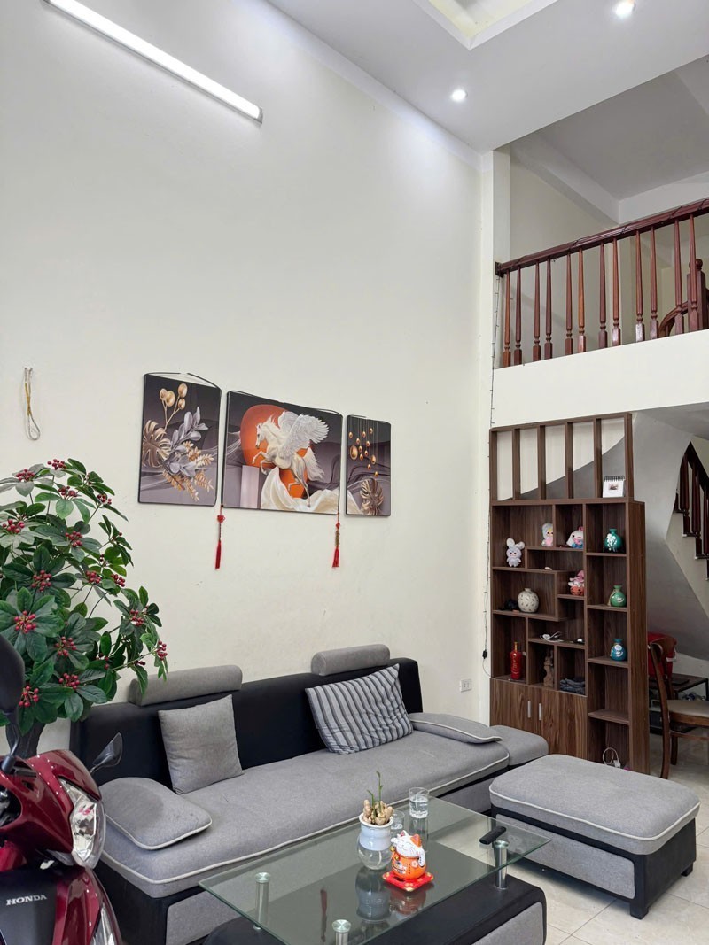 Bán nhà ngõ 68/79 Nguyễn Văn Linh 46,6m2 x 5 tầng - Ô tô tránh - Đón quy hoạch đường 13m lô góc