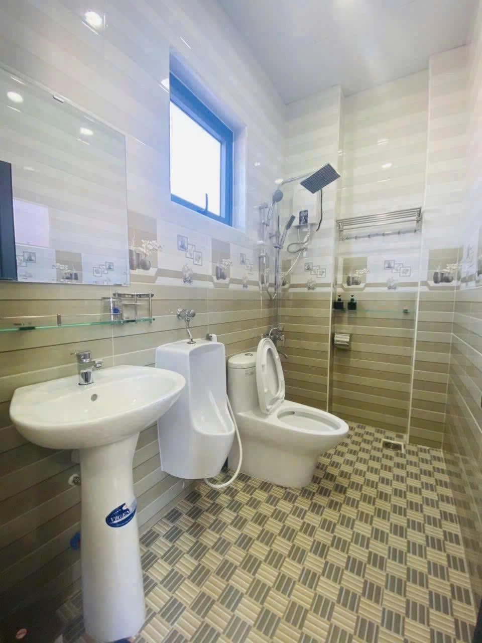 Cho thuê villa 5 phòng ngủ đường Mê Linh phường 9 Đà Lạt giá 17 triệu 2