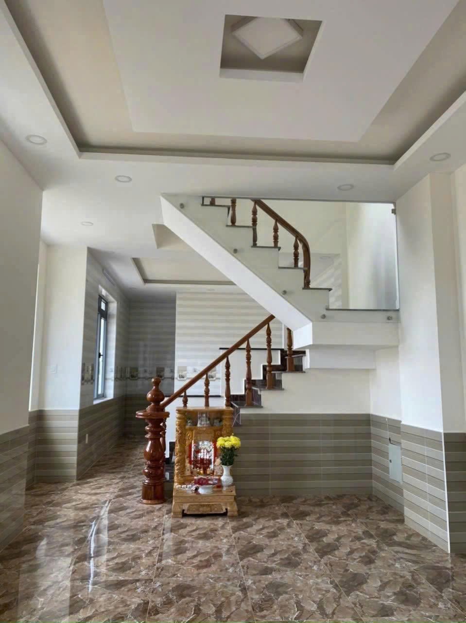 Cho thuê villa 5 phòng ngủ đường Mê Linh phường 9 Đà Lạt giá 17 triệu 4