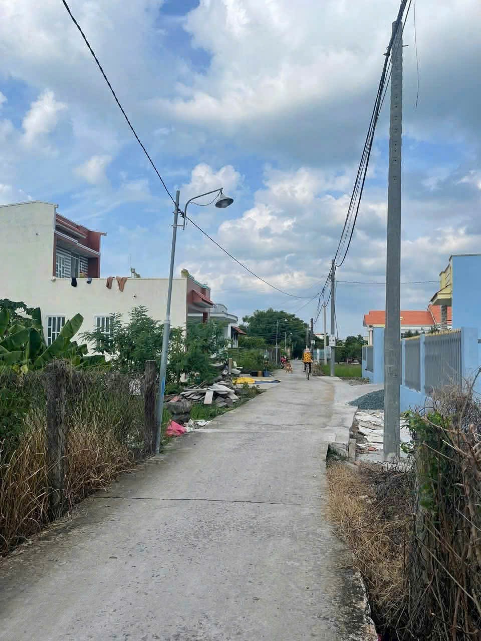 Bán đất thổ cư đường beton oto khu 1B , thị trấn Cần Đước dt 133m2 giá 1,3 tỷ 3