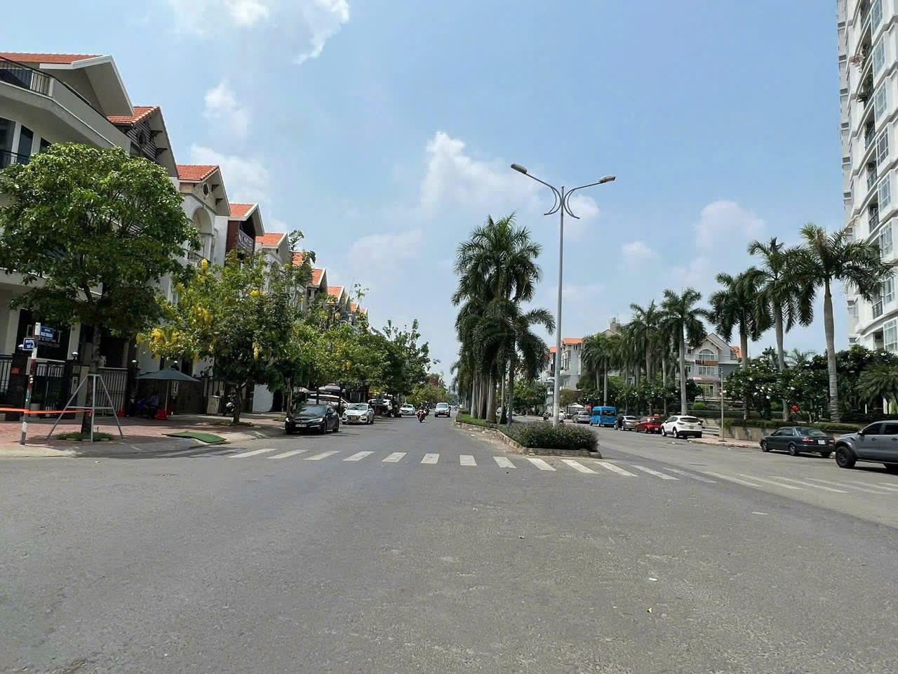 Cần bán Biệt thự Phường Tân Hưng, Quận 7, Diện tích 200m², Giá 110 Tỷ