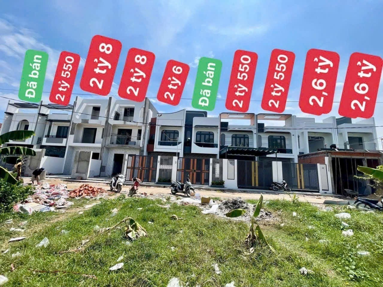 Bán 8 căn nhà xây đồng bộ 1/ đường Chợ Chiều, thị trấn Đức Hòa dt 110m2 giá từ 2,55 tỷ đến 2,8 tỷ 1
