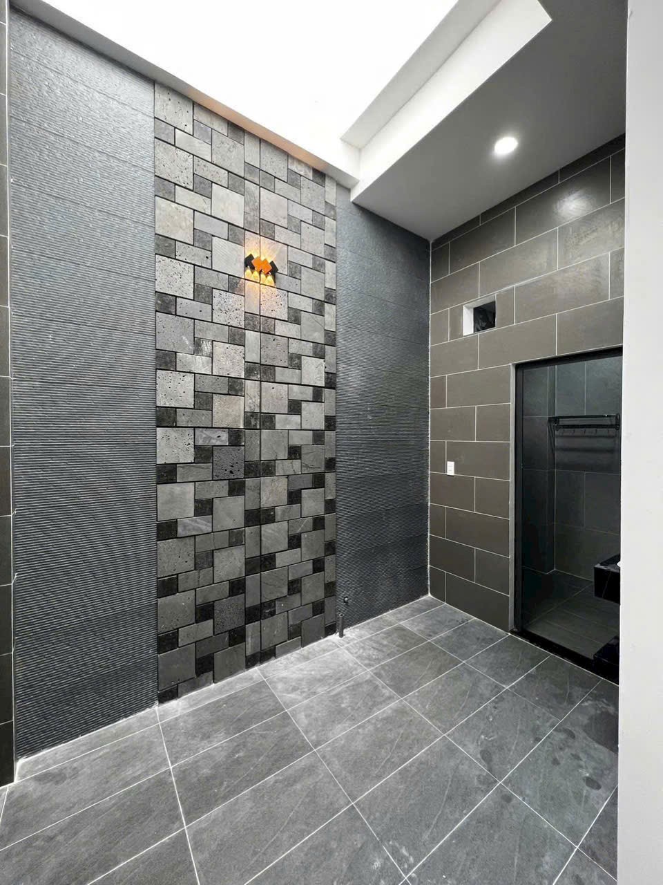 Bán 8 căn nhà xây đồng bộ 1/ đường Chợ Chiều, thị trấn Đức Hòa dt 110m2 giá từ 2,55 tỷ đến 2,8 tỷ 1 10