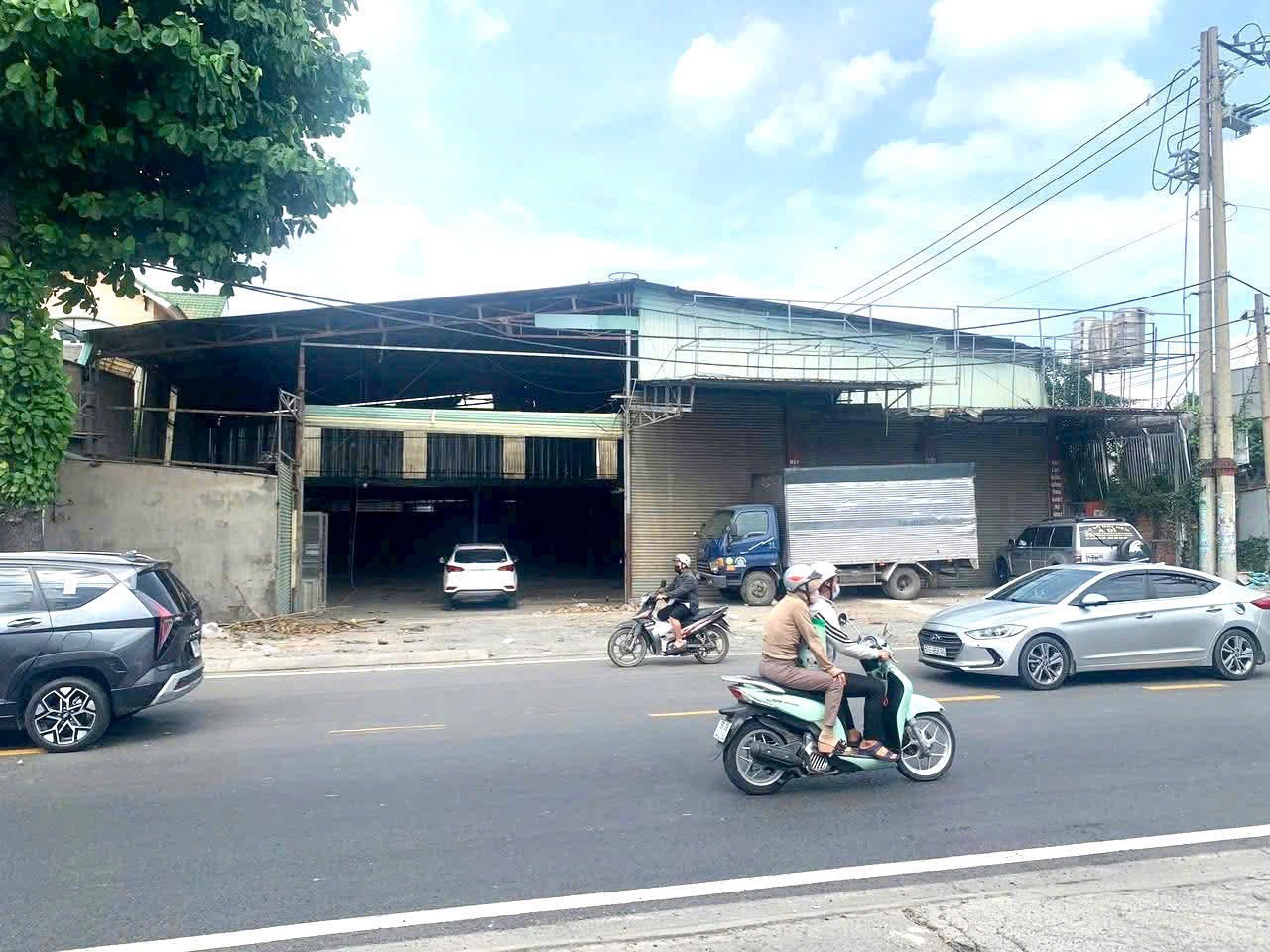 Cho thuê Kho - Nhà xưởng Phường Long Thạnh Mỹ, Quận 9, Diện tích 1000m², Giá Thương lượng 2