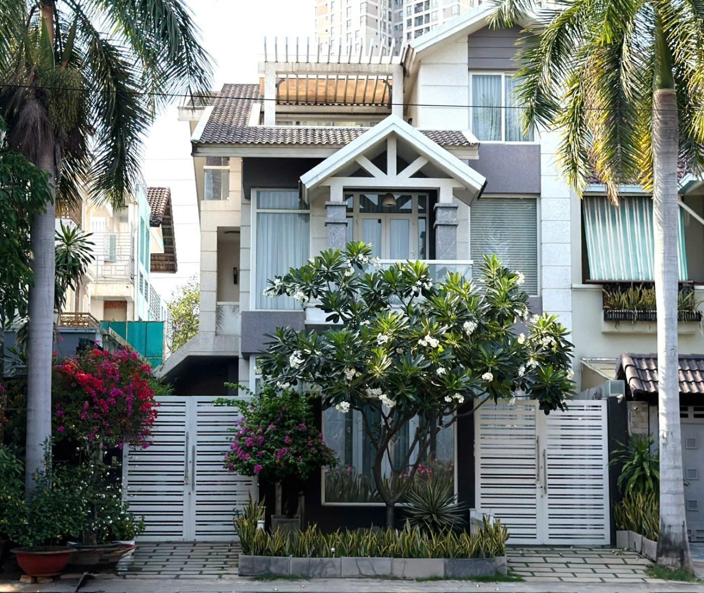 Cần bán Biệt thự Phường An Phú, Quận 2, Diện tích 200m², Giá 75 Tỷ