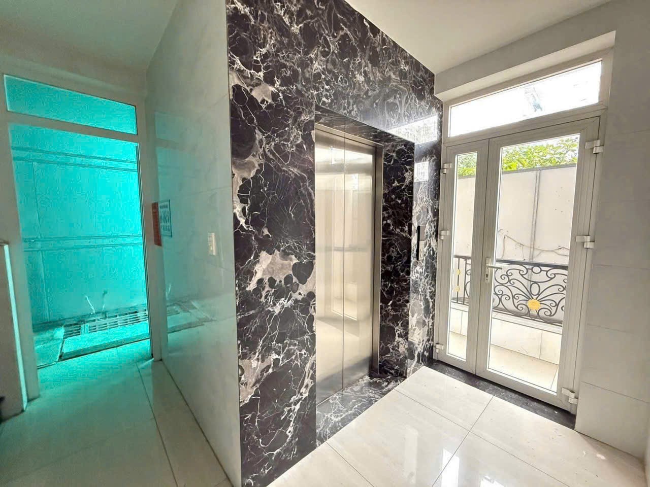 Cần bán Nhà mặt tiền Thủ Đức, Hồ Chí Minh, Diện tích 130m², Giá 59 Tỷ