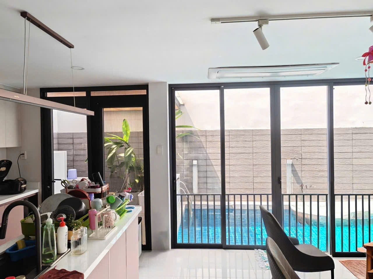 Cho thuê Biệt thự Phường Phú Mỹ, Quận 7, Diện tích 231m², Giá 60 Triệu/tháng 2