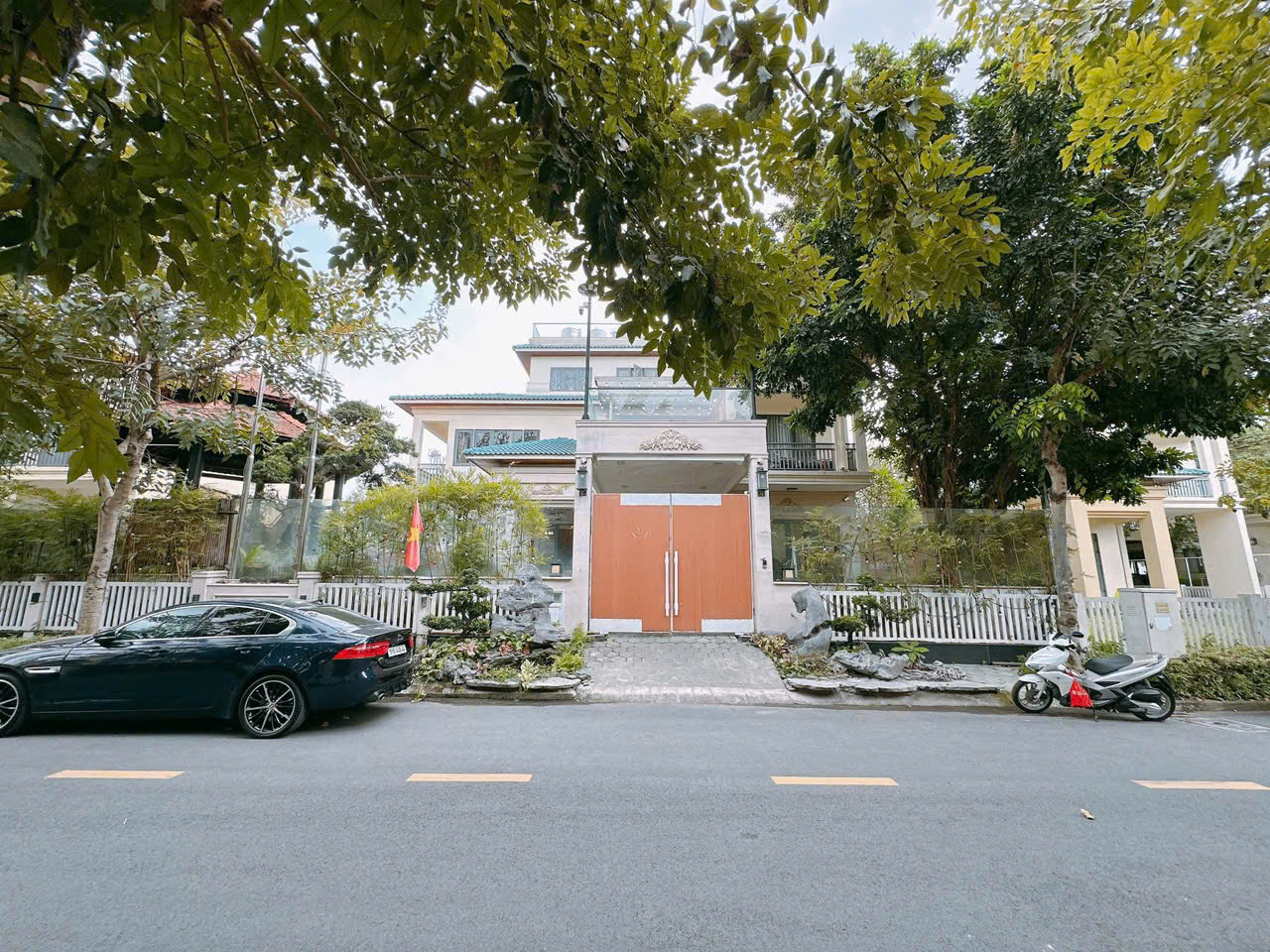Cần bán Biệt thự Quận 12, Hồ Chí Minh, Diện tích 430m², Giá 45 Tỷ 5