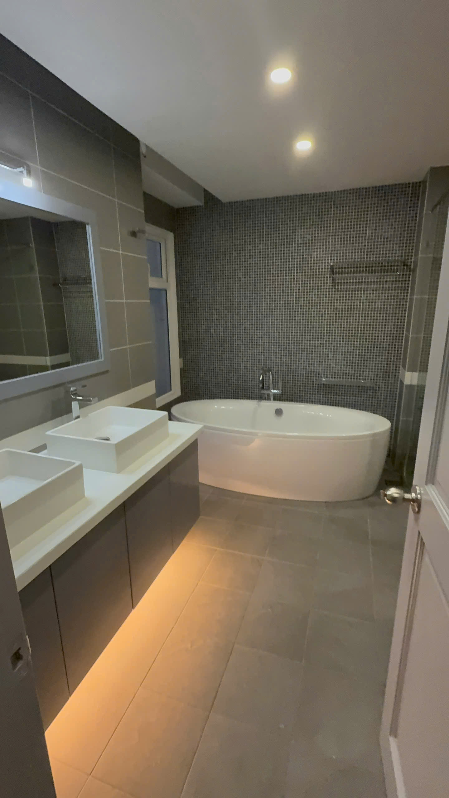 Cho thuê Biệt thự Quận 7, Hồ Chí Minh, Diện tích 150m², Giá 75 Triệu/tháng 6