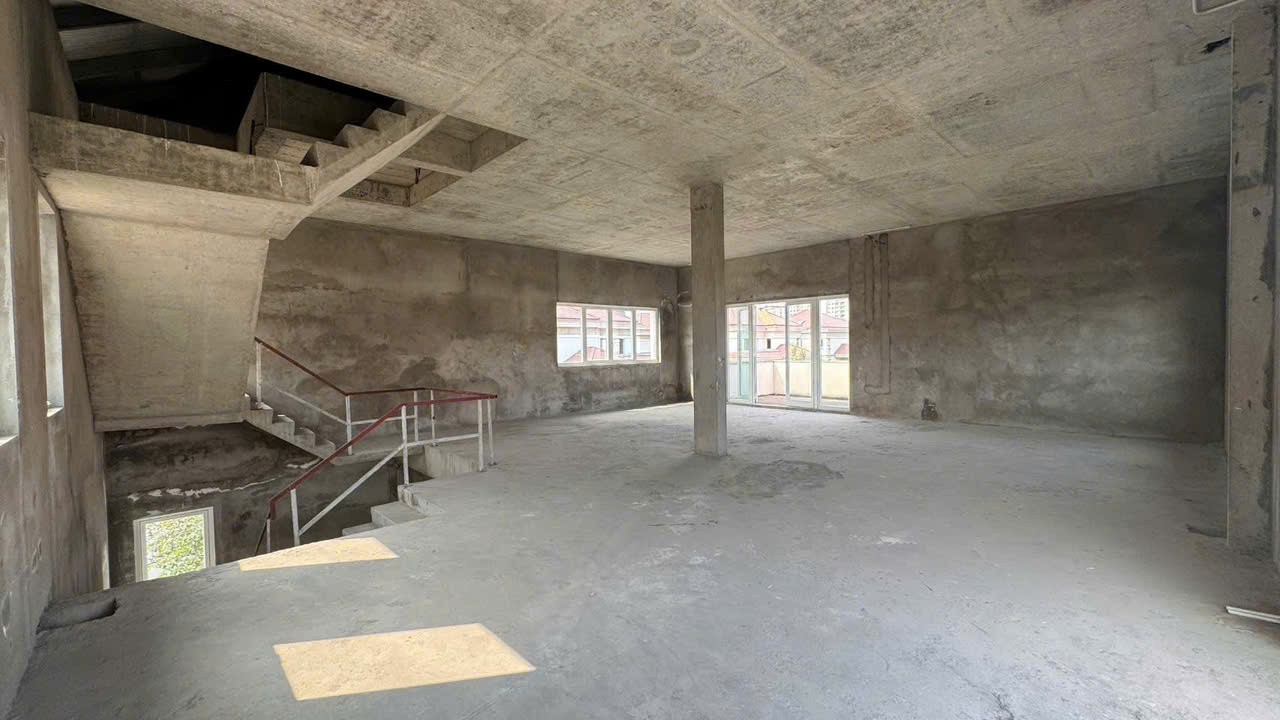 Cho thuê Biệt thự Quận 2, Hồ Chí Minh, Diện tích 330m², Giá Thương lượng 4