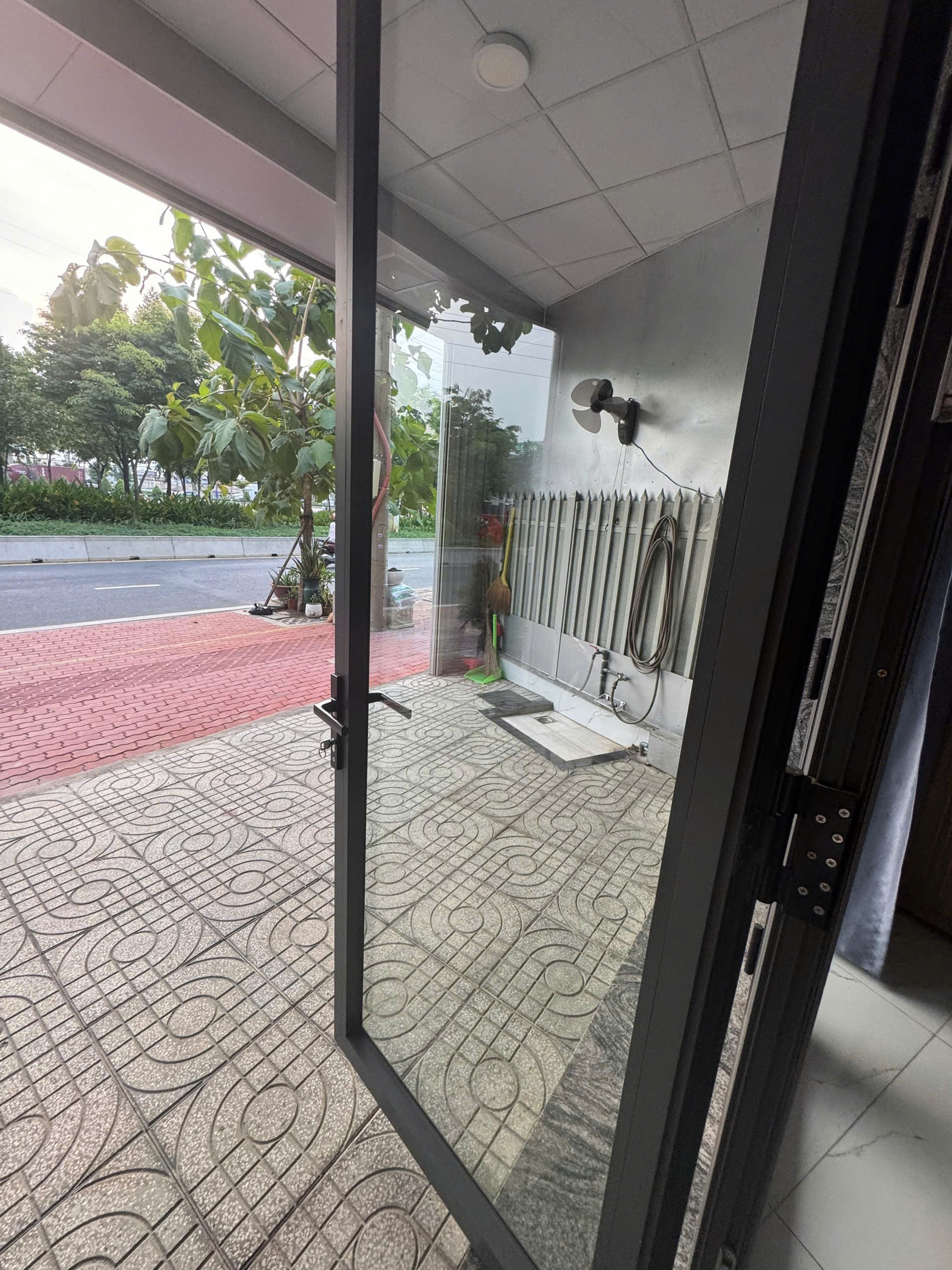 Cho thuê Nhà mặt tiền Phường Phước Long A, Quận 9, Diện tích 66m², Giá 40 Triệu/tháng