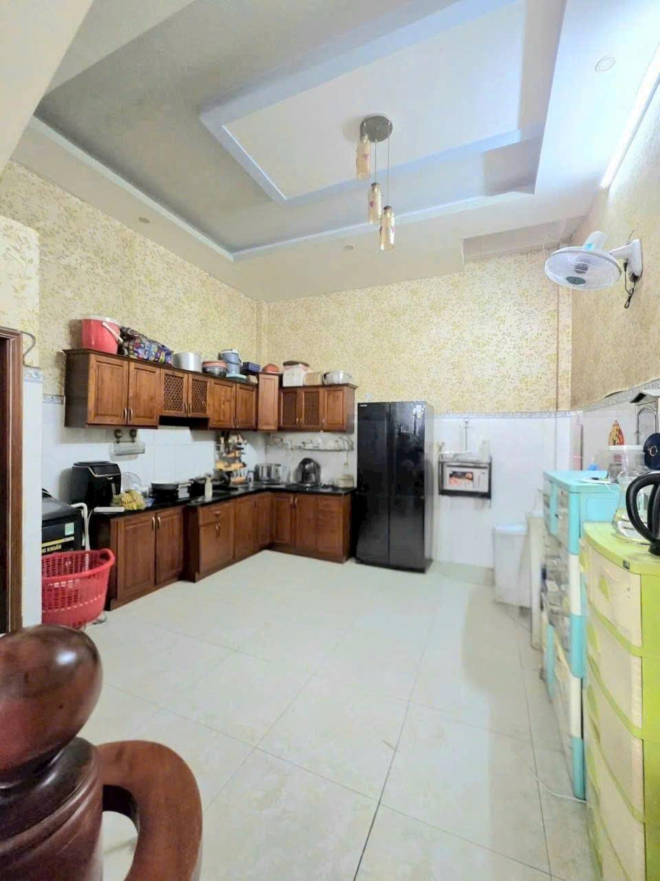 Nhà 4 phòng hẻm 1806 Huỳnh Tấn Phát, dọn vào ở ngay, 5.3 tỷ 3