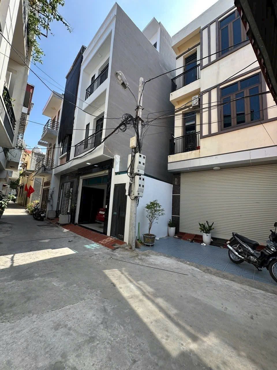 Bán căn 3.5 tầng ngõ 218 Vũ Hựu, ph Thanh Bình, TP Hải Dương, 58m2, 3 ngủ, 3 vs, gara oto