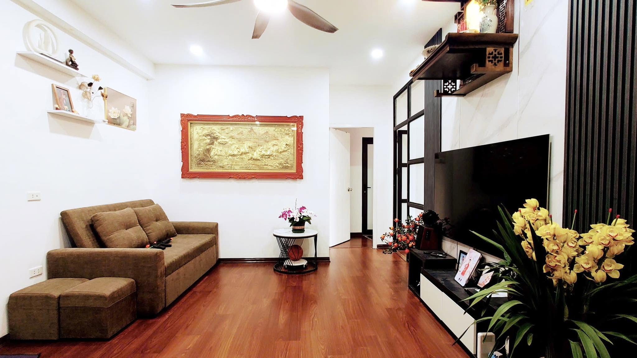 Bán căn hộ CC 137 Nguyễn Ngọc Vũ 80m2