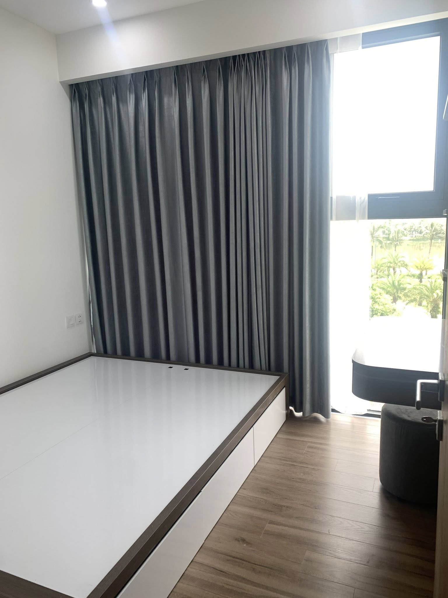 Bán căn chung cư Ecopark tầng thấp, ph Hải Tân, TP HD, 51m2, 2 ngủ, 1 vs, full đồ, chỉ 2.0x tỷ 10