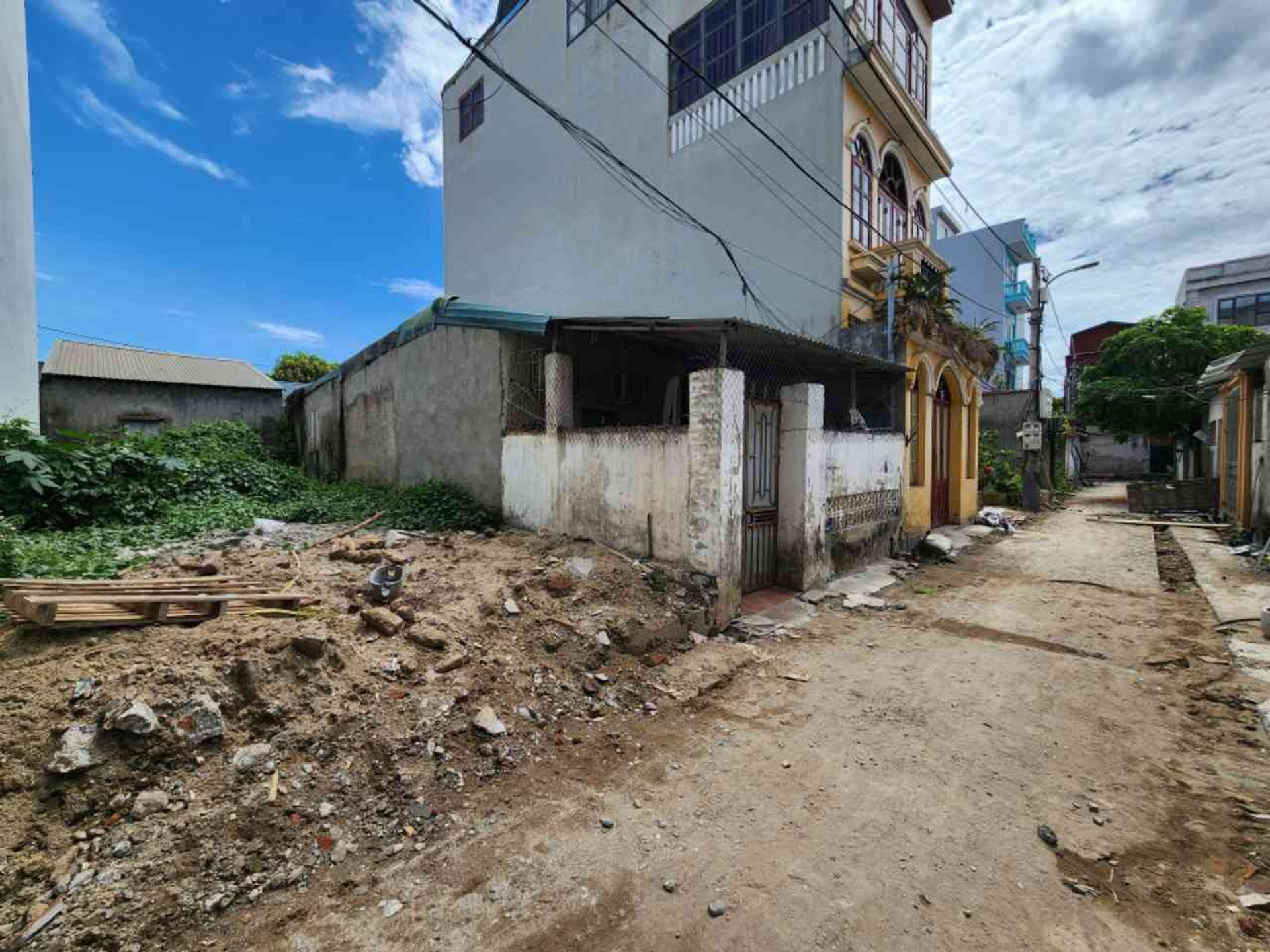 Khu cán bộ Gia Lâm gần cạnh Nông Nghiệp 7.5 tỷ 70m ô tô đỗ ở đất 2