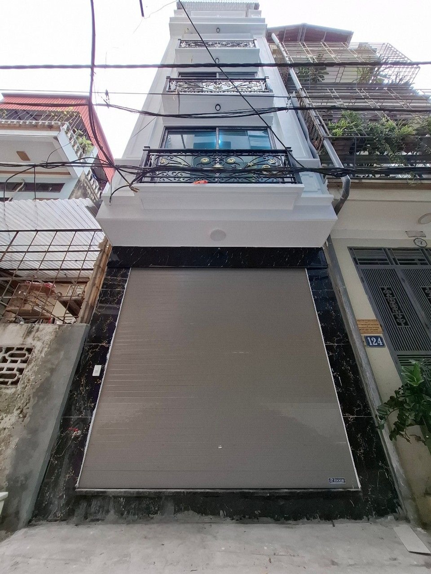 Nguyễn Văn Cừ Long Biên 9 tỷ 50m ô tô qua nhà gần công viên