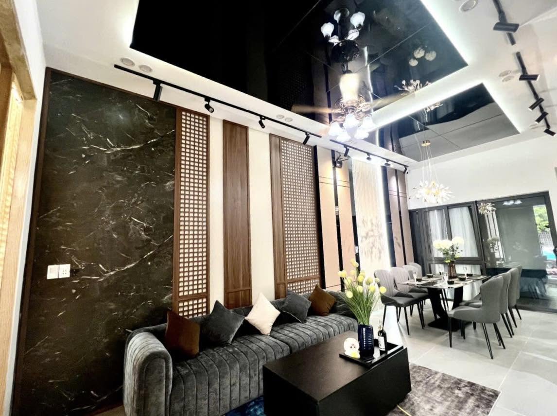Chào bán căn biệt thự tân cổ điển 3 tầng 3 mê xây mới 100% 4