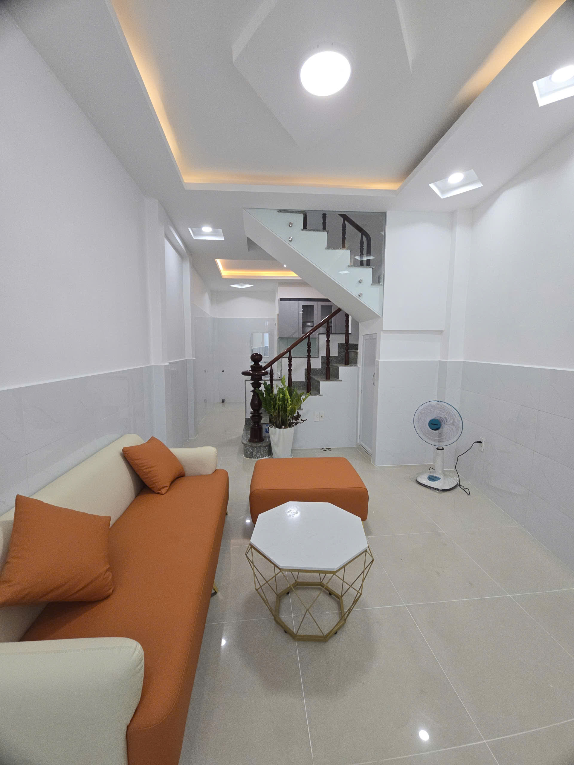 TRƯƠNG CÔNG ĐỊNH TÂN BÌNH 40M2 - 2 TẦNG 2PN 2WC CHỈ 3.98 TỶ