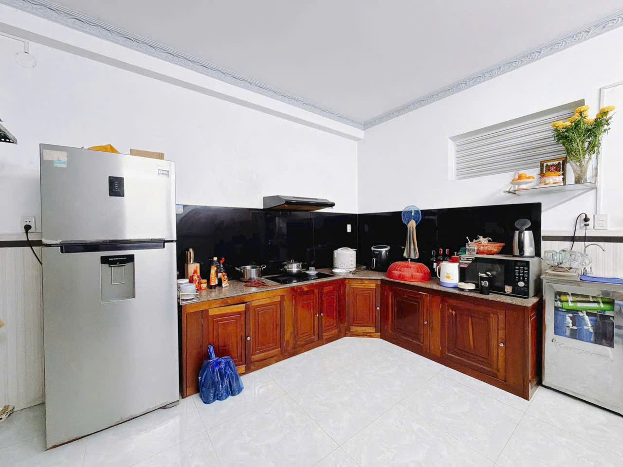 Bán Nhà Hẻm Thông 88 Nguyễn Văn Quỳ Q7 - DT 4.2x24m 1 Lầu ST - Giá 9.2 Tỷ
