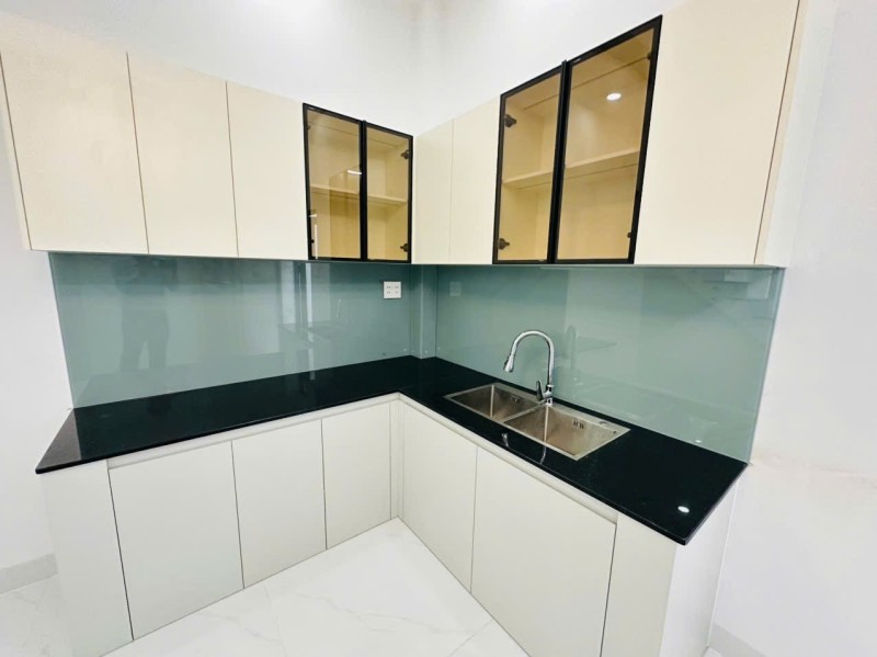 Bán nhà 4 tầng, 56m2 đường Trường Lưu, P. Long Trường, Q9, Thủ Đức, TP HCM.  5,78  tỷ. 3