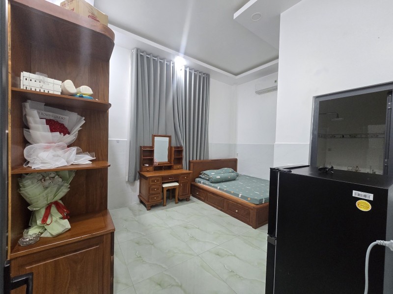 Bán Biệt Thự sân vườn đường Trường lưu, Long Trường, Q9, Thủ Đức, TP HCM. DT 624m2, SHR. Giá 15,3 4