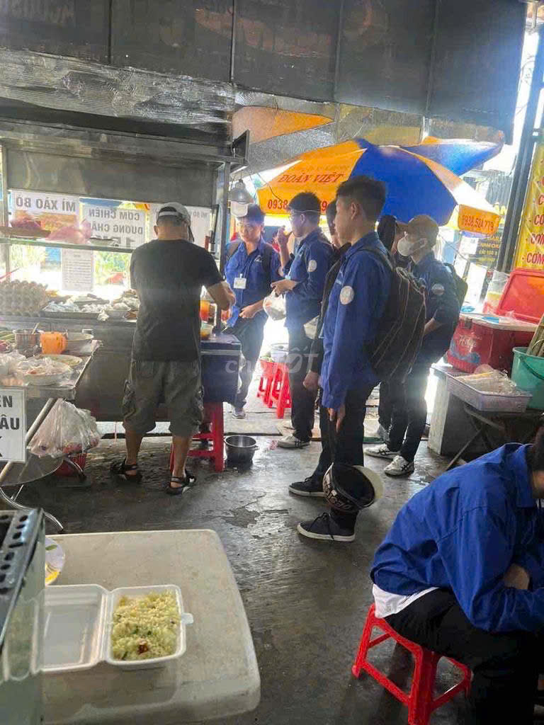 SANG QUÁN CƠM ĐANG HOẠT ĐỘNG ỔN ĐỊNH – MẶT BẰNG KHÔNG CỌC, THUÊ CHỈ 4 TRIỆU/THÁNG 4