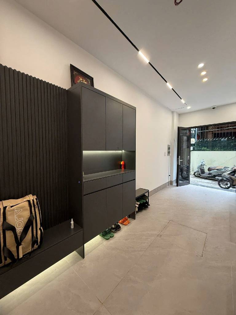 Nhà thật phố Hồng Tiến Long Biên 11 tỷ thang máy gần mặt phố ngõ ô tô 2