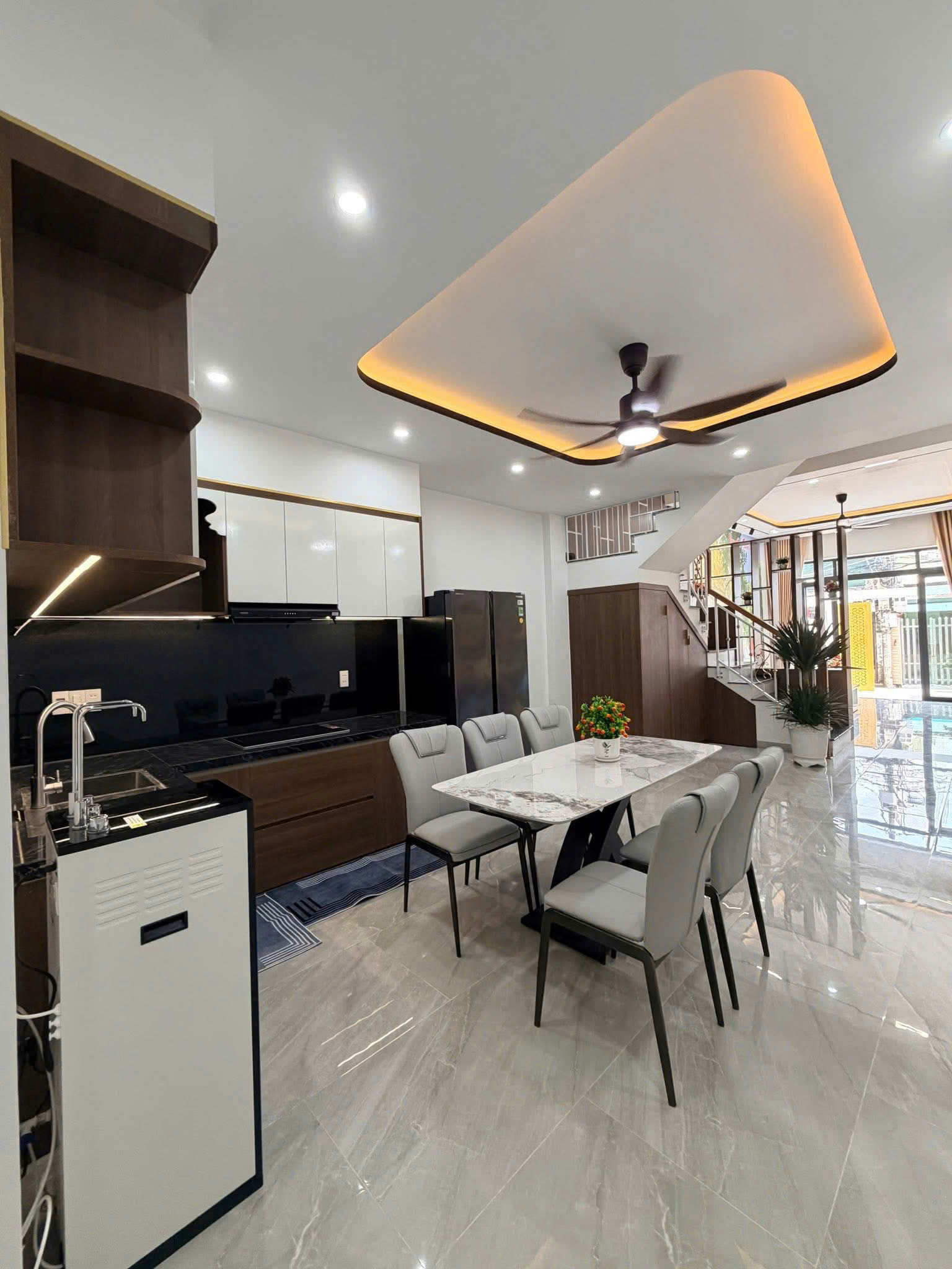 Siêu phẩm - nhà 3 Tầng 2 mặt kiệt Ô TÔ K164 Nguyễn Chánh 4