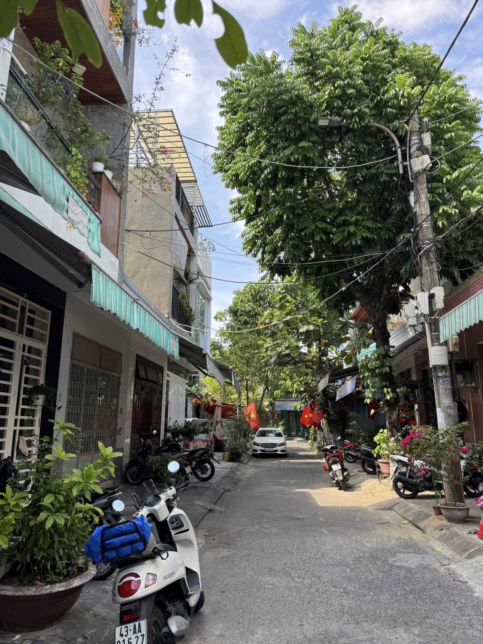 Bán nhà 2,5 tầng đường Nguyễn Huy Lượng - Gần biển 3