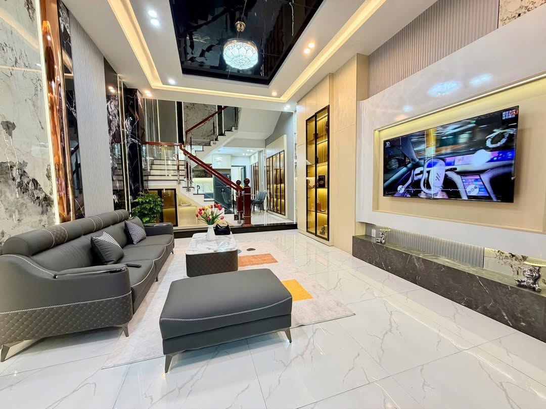 Nhà 3 Tầng full nội thất đường Dương Đức Hiền - Gần biển