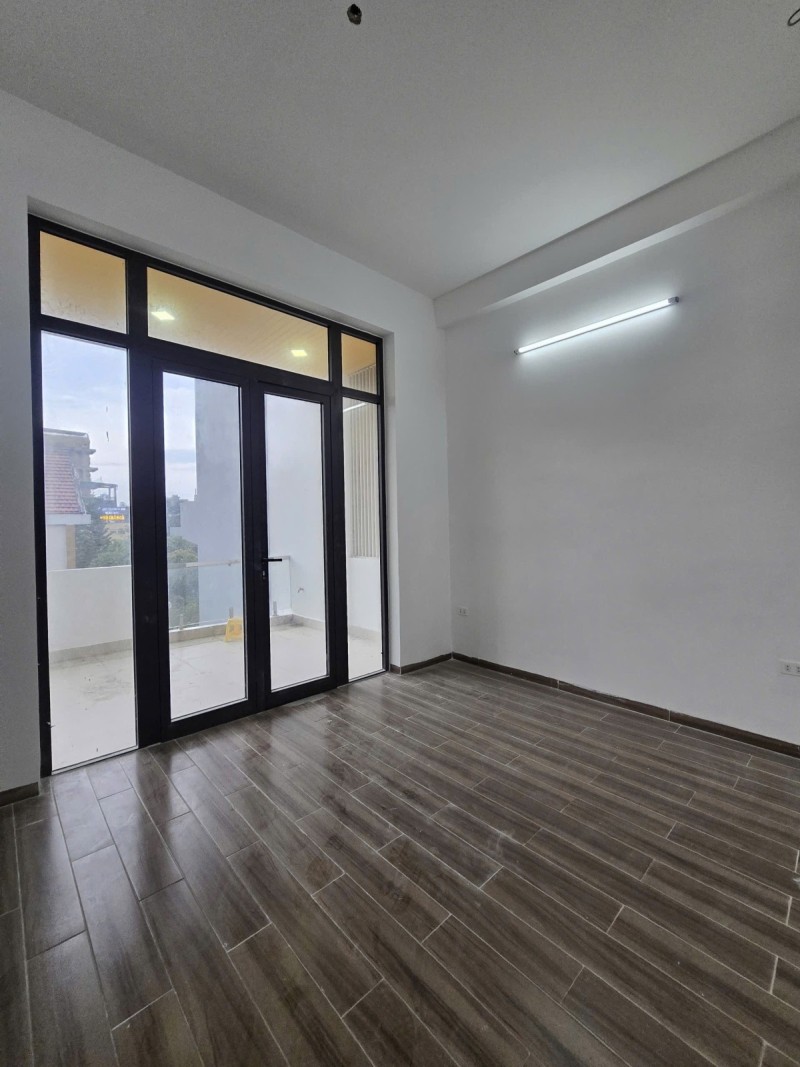 Bán Tòa Căn Hộ MT Tôn Thất Thiệp 111m², 3 Tầng 3 Mê, 6 Phòng, Giá 19 Tỷ 3