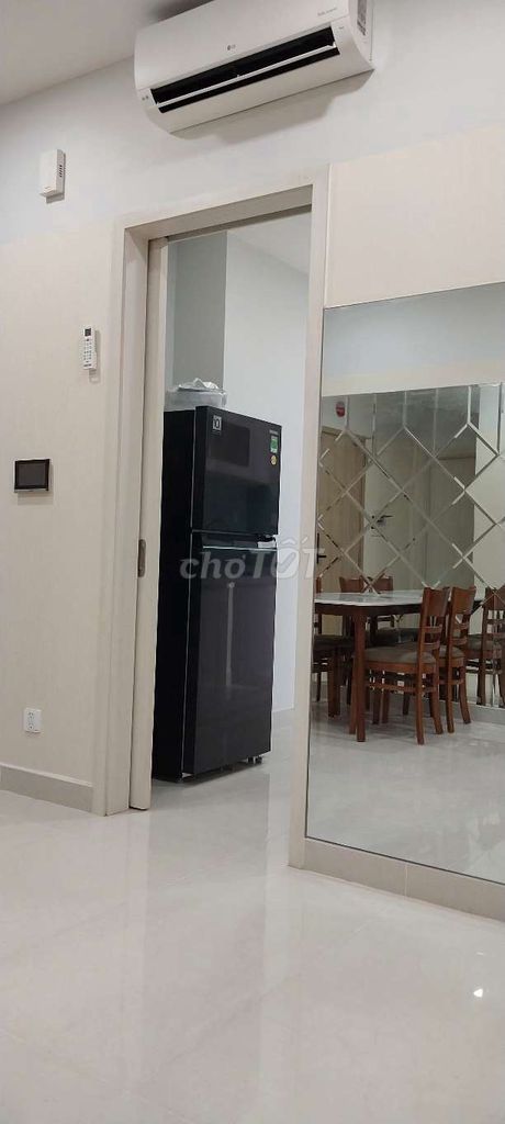 Cho thuê căn hộ cao cấp  Dhome. Trung tâm khu Chợ Lớn. Full nội thất 2