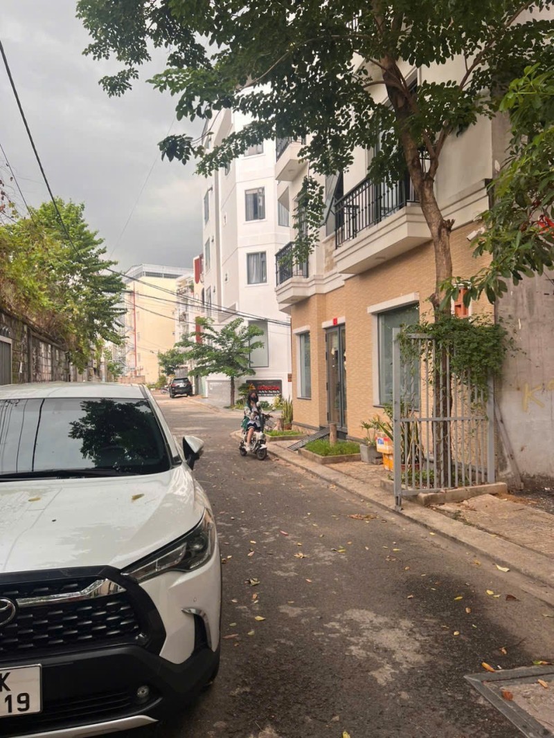 Bán nhà 4 tầng 52m2 đường Làng Tăng Phú, Tăng Nhơn Phú A, Q9, Thủ Đức, TP HCM. Giá 7.9 tỷ. 5