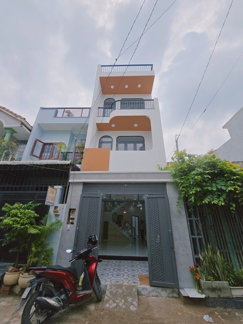 Bán nhà 4 tầng, 56m2 đường Trường Lưu, P. Long Trường, Q9, Thủ Đức, TP HCM.  5,78  tỷ. 5