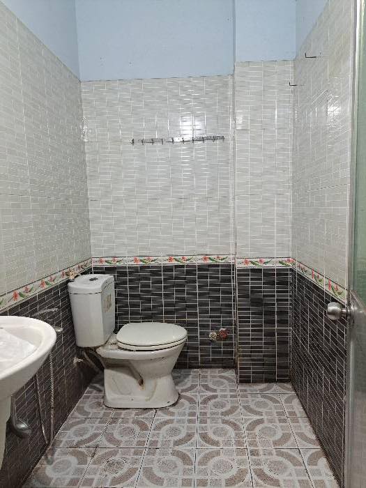 Bán nhà hẻm rộng 7m , Bình Hưng Hòa B, dt 60m2 2 lầu ,4pn,4wc giá 4,9 tỷ 2
