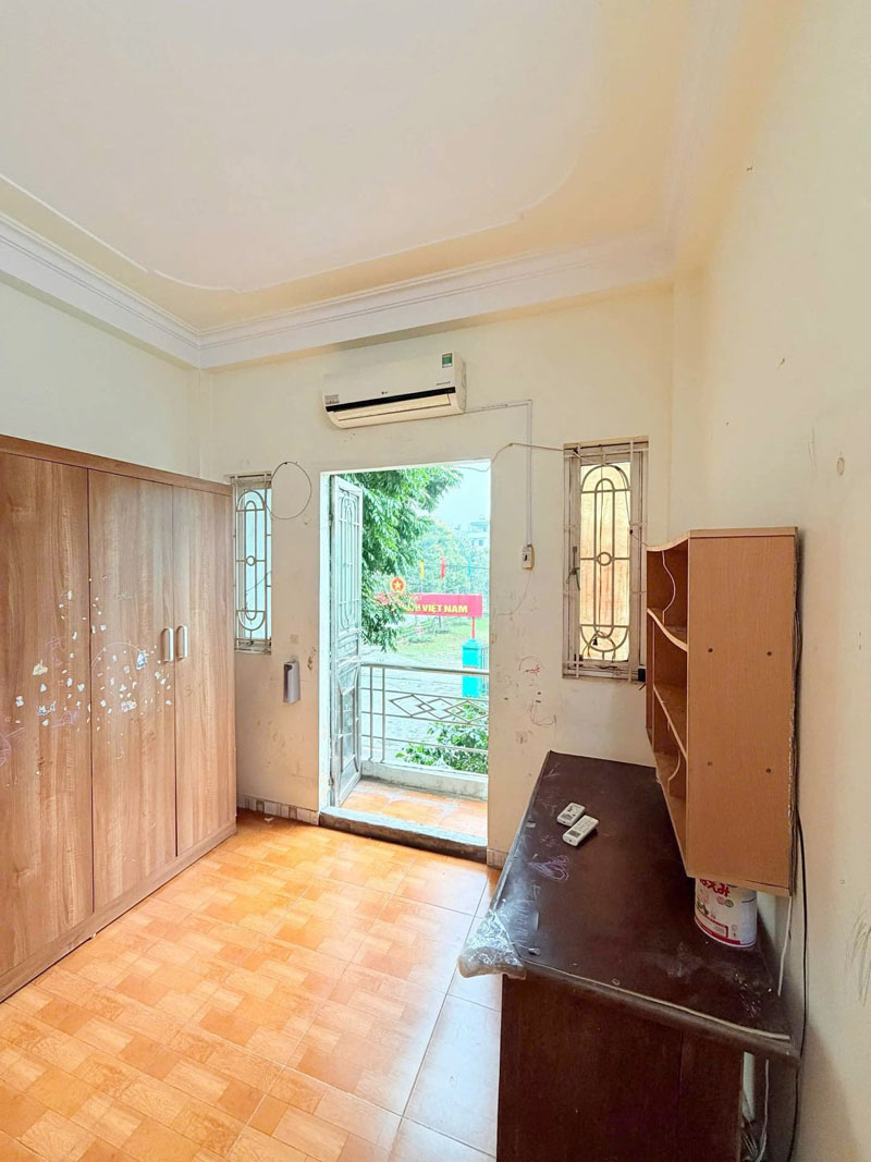 Bán Nhà Phân Lô TĐC Thanh Am: 40m2, Nhà 4 Tầng - Ô Tô Tránh - Kinh Doanh - View Thoáng