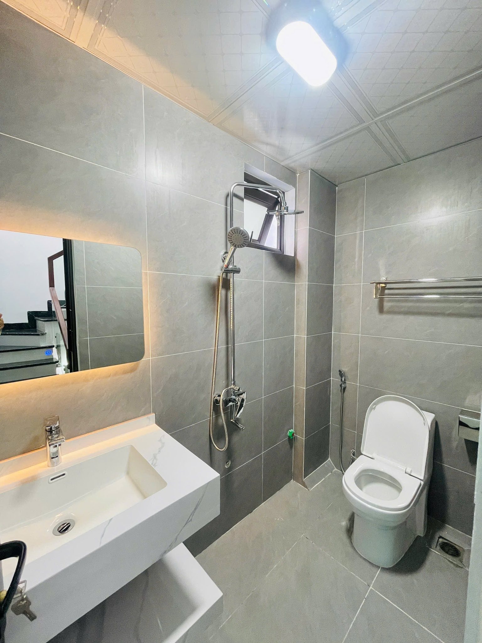 Bán nhà ngõ đường Nguyễn Lương Bằng, ph Thanh Bình, TP HD, 51.8m2, mt 4.42m, 3 tầng, 3 ngủ 6
