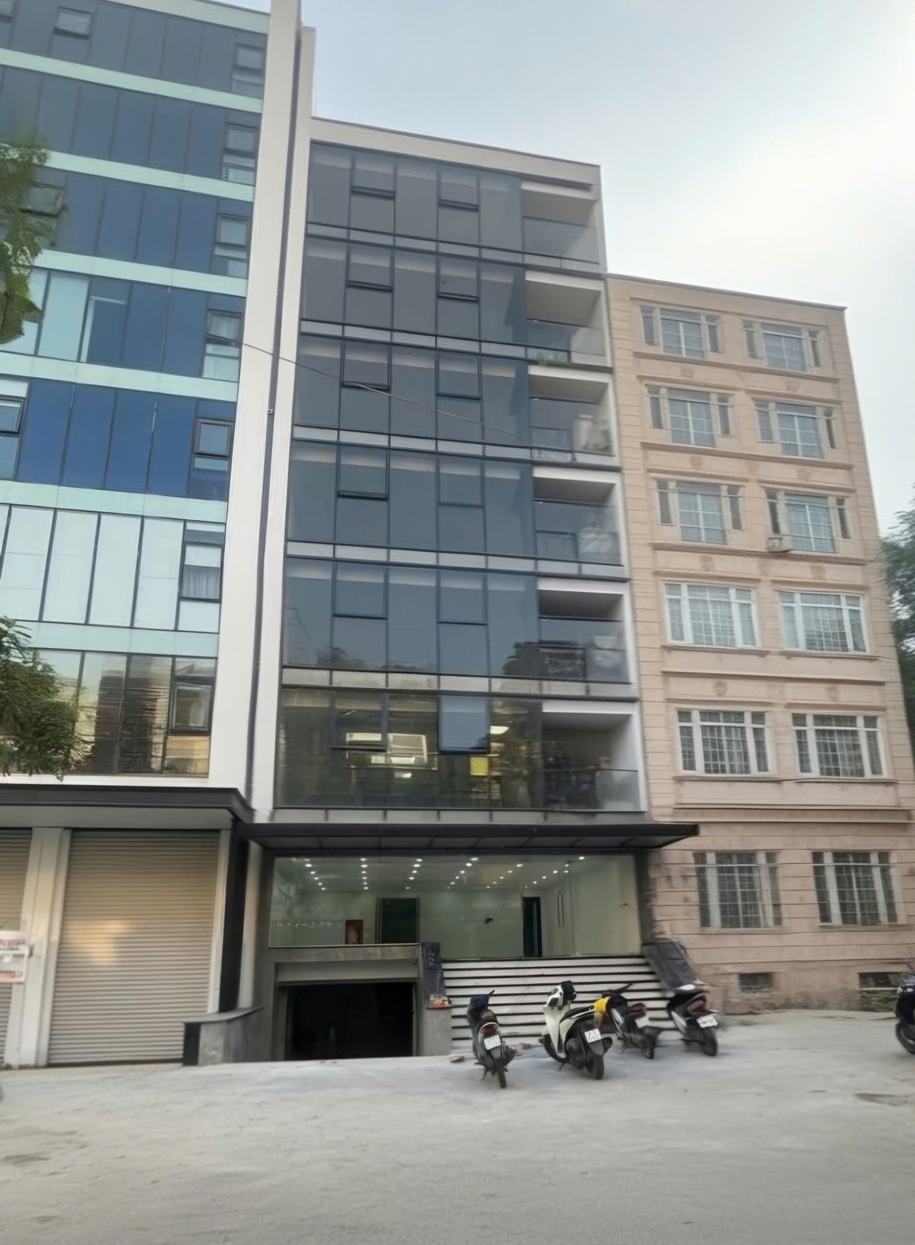 Tôi cho thuê nhà, 136m2- 7T, Bạch Mai, Lạc Trung, Võ Thị Sáu -71 tr